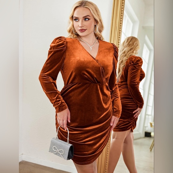 -Women's Plus Size Velvet V Neck Cocktail Party Dress - Picture 2 of 6